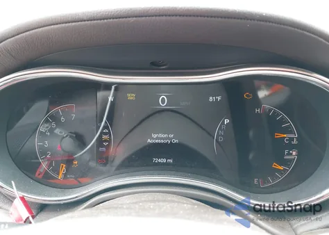 2018 Jeep Grand Cherokee Overland z USA, uszkodzony, nr VIN 1C4RJFCG7JC157816